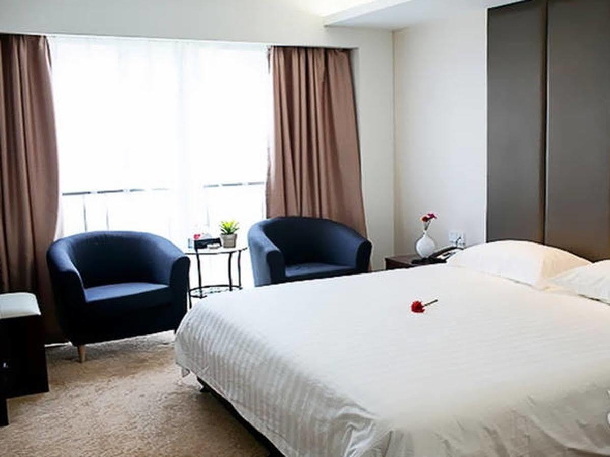Coinfamily Hotel Shanghai Exterior foto