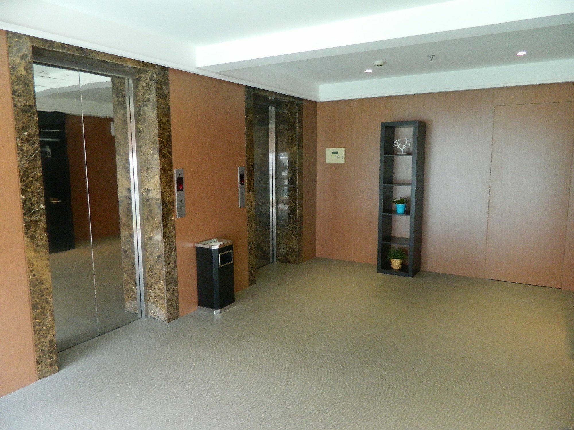 Coinfamily Hotel Shanghai Exterior foto